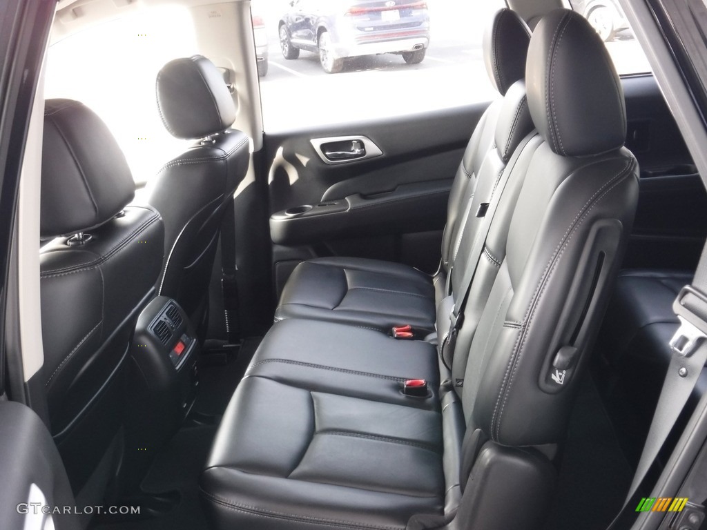 2017 Pathfinder SL 4x4 - Magnetic Black / Charcoal photo #28