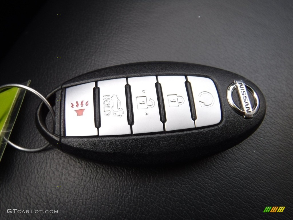 2017 Pathfinder SL 4x4 - Magnetic Black / Charcoal photo #33