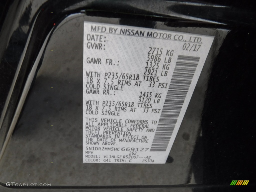 2017 Pathfinder SL 4x4 - Magnetic Black / Charcoal photo #34