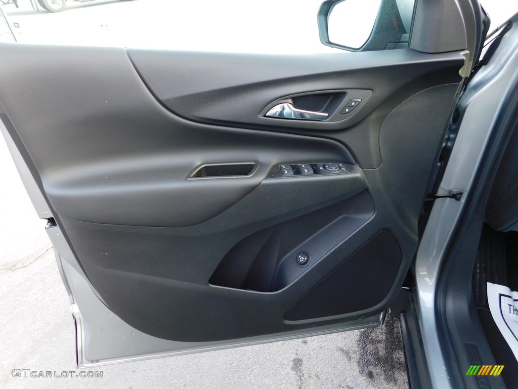 2023 Chevrolet Equinox LT AWD Door Panel Photos