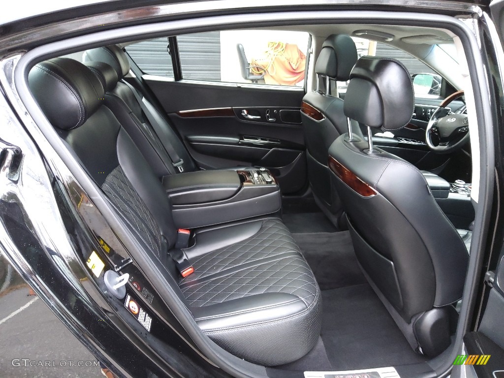 2017 Kia K900 Luxury 5.0 Rear Seat Photos