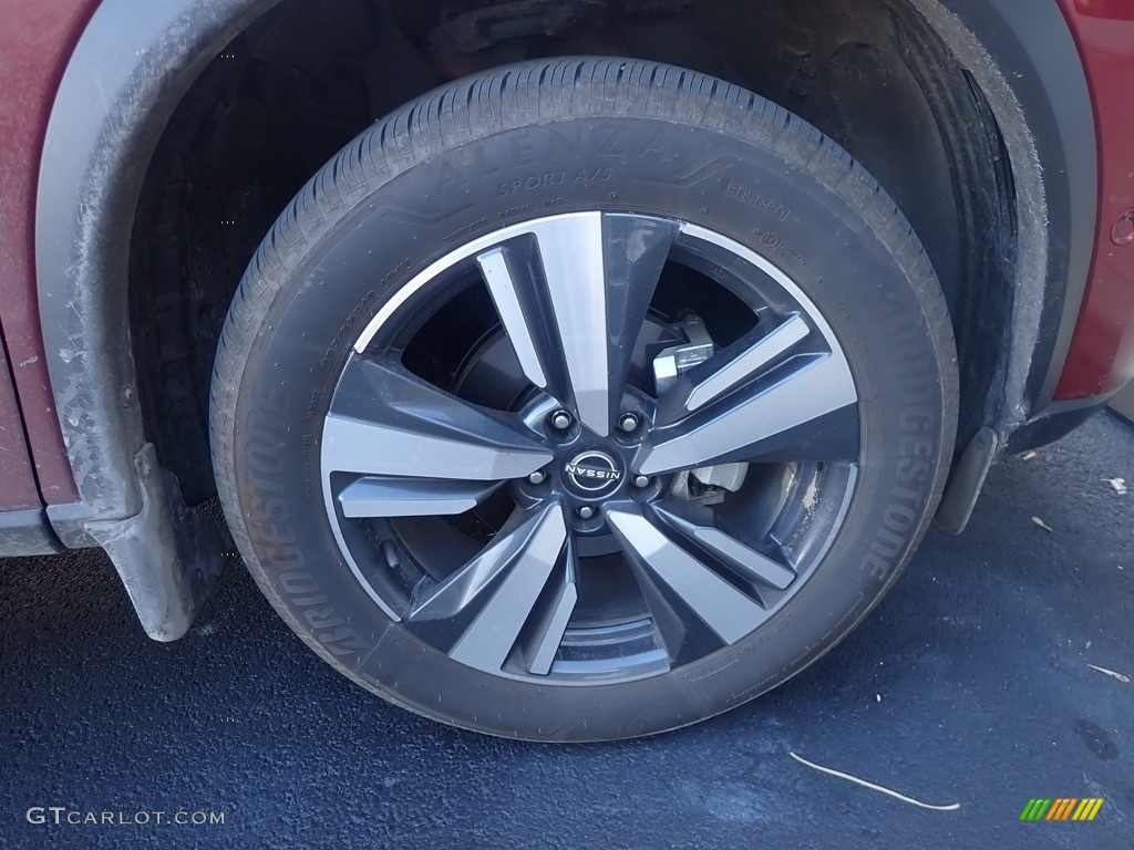2022 Nissan Rogue Platinum AWD Wheel Photos