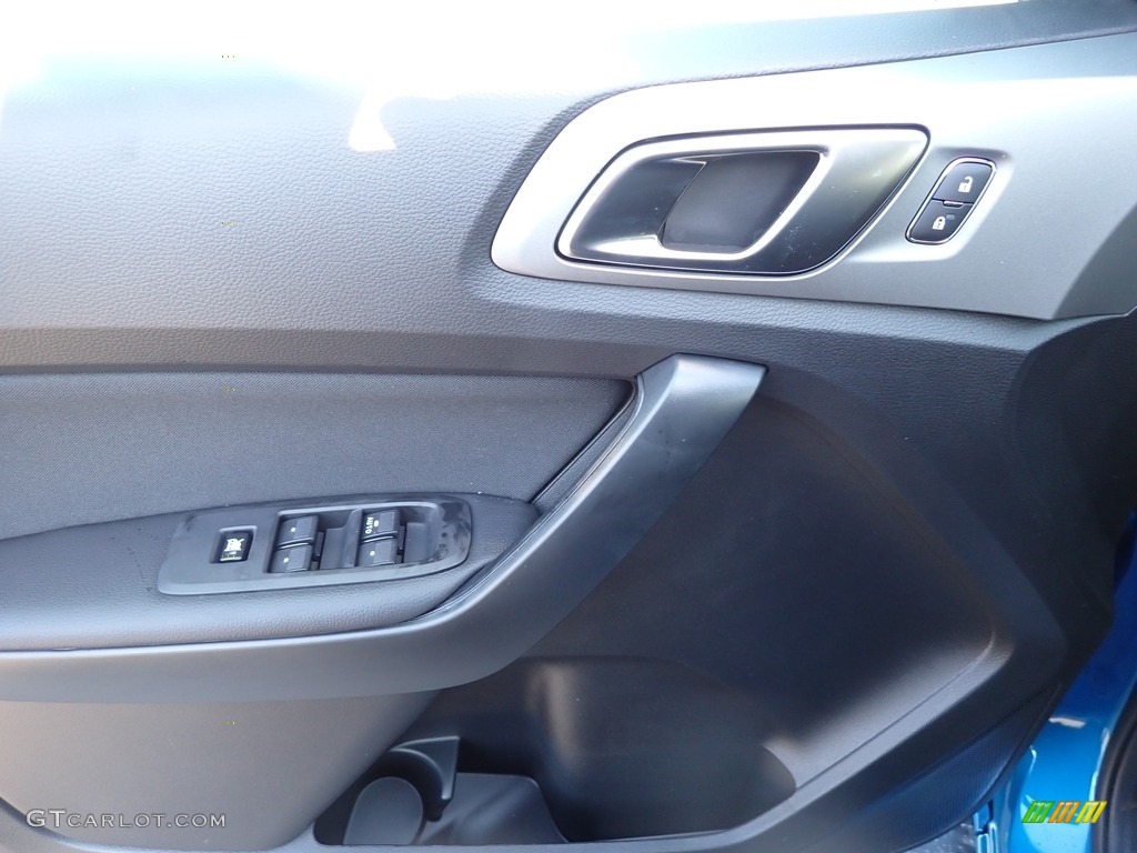 2023 Ford Ranger XLT SuperCrew 4x4 Ebony Door Panel Photo #145355637