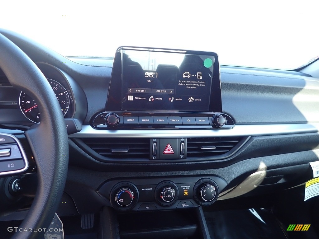 2023 Forte LXS - Currant Red / Black photo #17