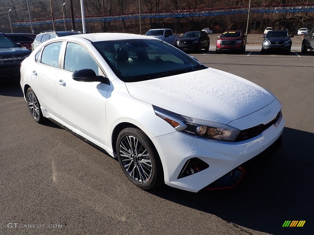 2023 Forte GT-Line - Snow White Pearl / Black photo #2