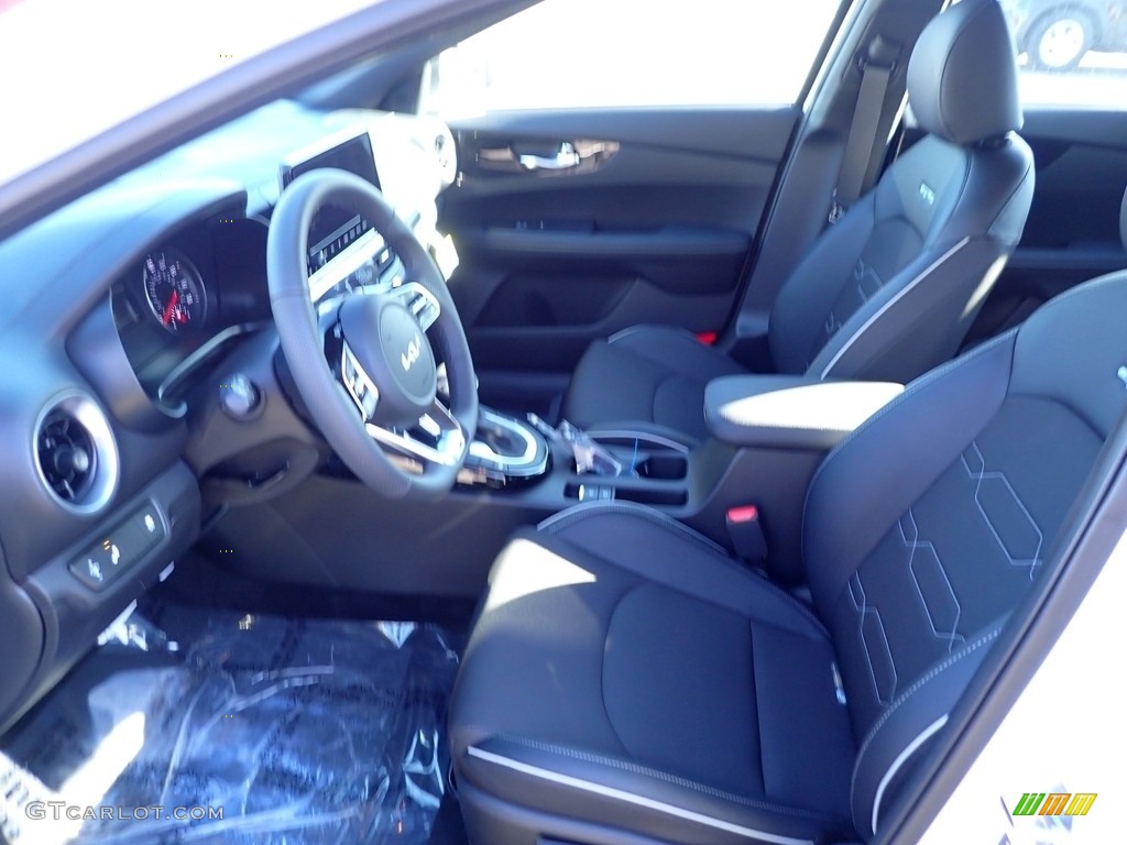 2023 Forte GT-Line - Snow White Pearl / Black photo #14