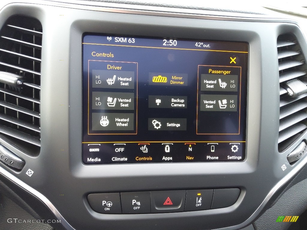2023 Jeep Cherokee Altitude Lux 4x4 Controls Photo #145358292