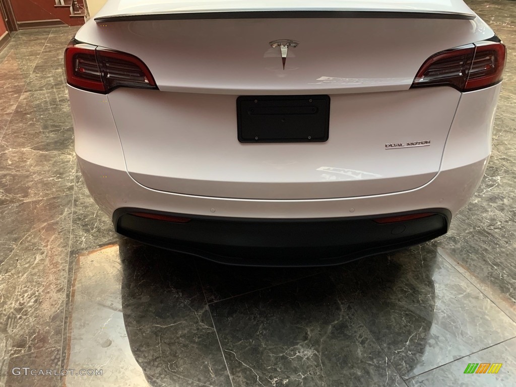 2022 Model Y Performance AWD - Pearl White Multi-Coat / Black photo #4