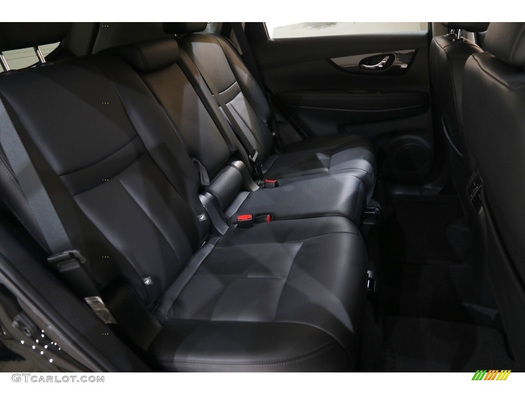 2019 Rogue SL AWD - Magnetic Black / Charcoal photo #18