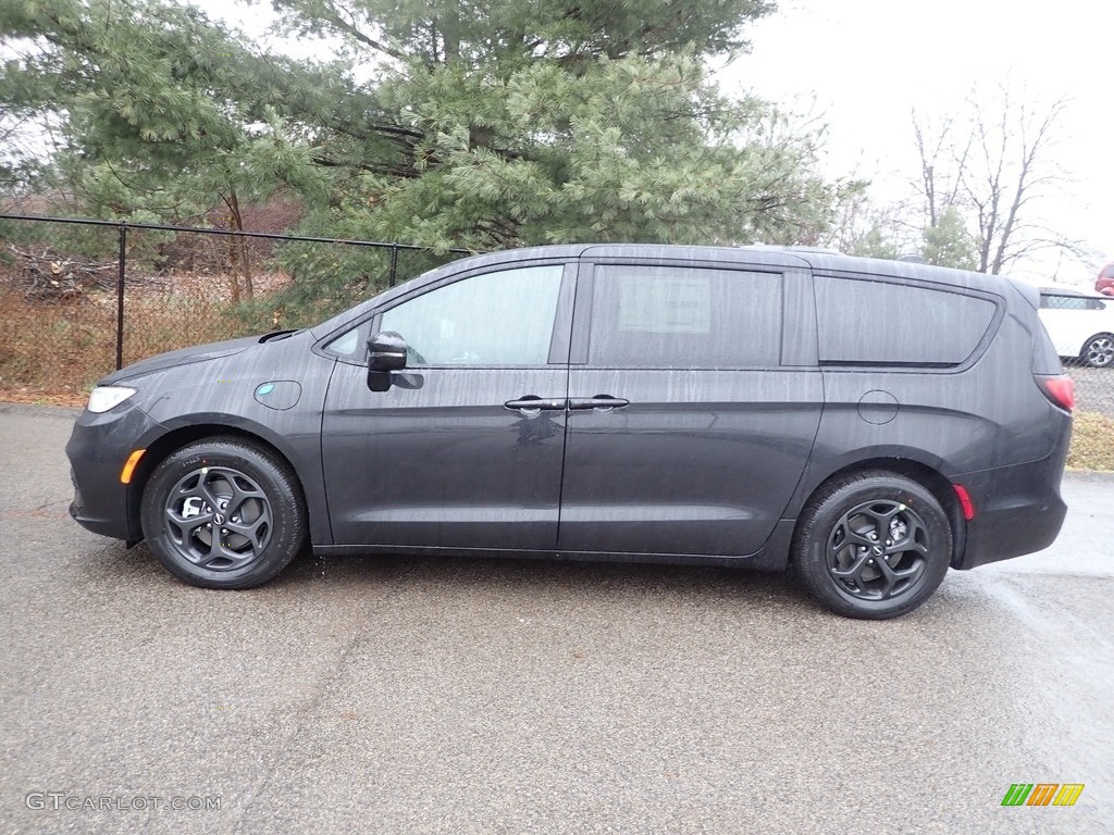 Brilliant Black Crystal Pearl 2022 Chrysler Pacifica Hybrid Touring L Exterior Photo #145364184