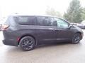 2022 Brilliant Black Crystal Pearl Chrysler Pacifica Hybrid Touring L  photo #6