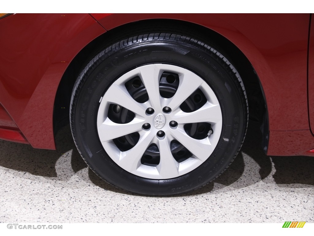 2022 Toyota Corolla LE Wheel Photos