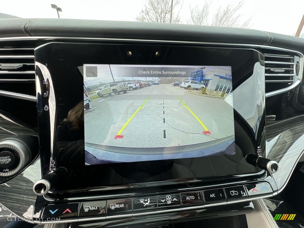 2022 Jeep Wagoneer Series II 4x4 Controls Photos
