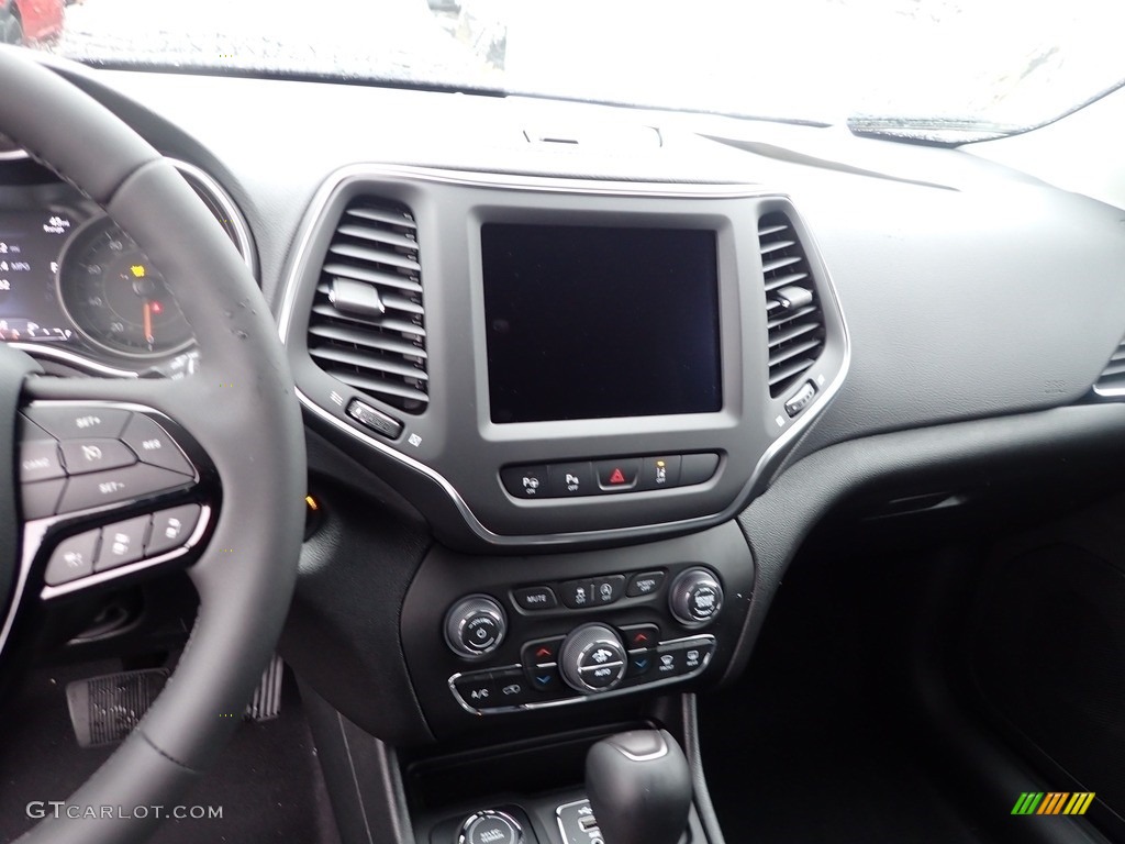2023 Jeep Cherokee Altitude Lux 4x4 Controls Photo #145365807