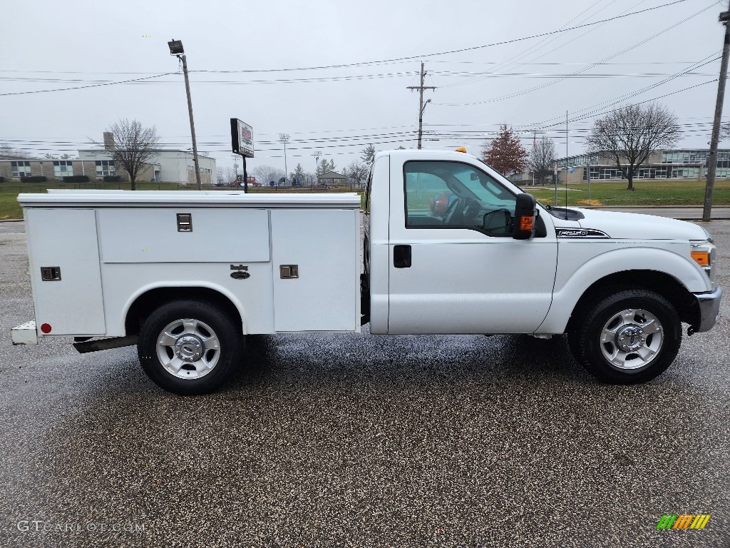 Oxford White 2014 Ford F250 Super Duty XLT Regular Cab Utility Truck Exterior Photo #145366008