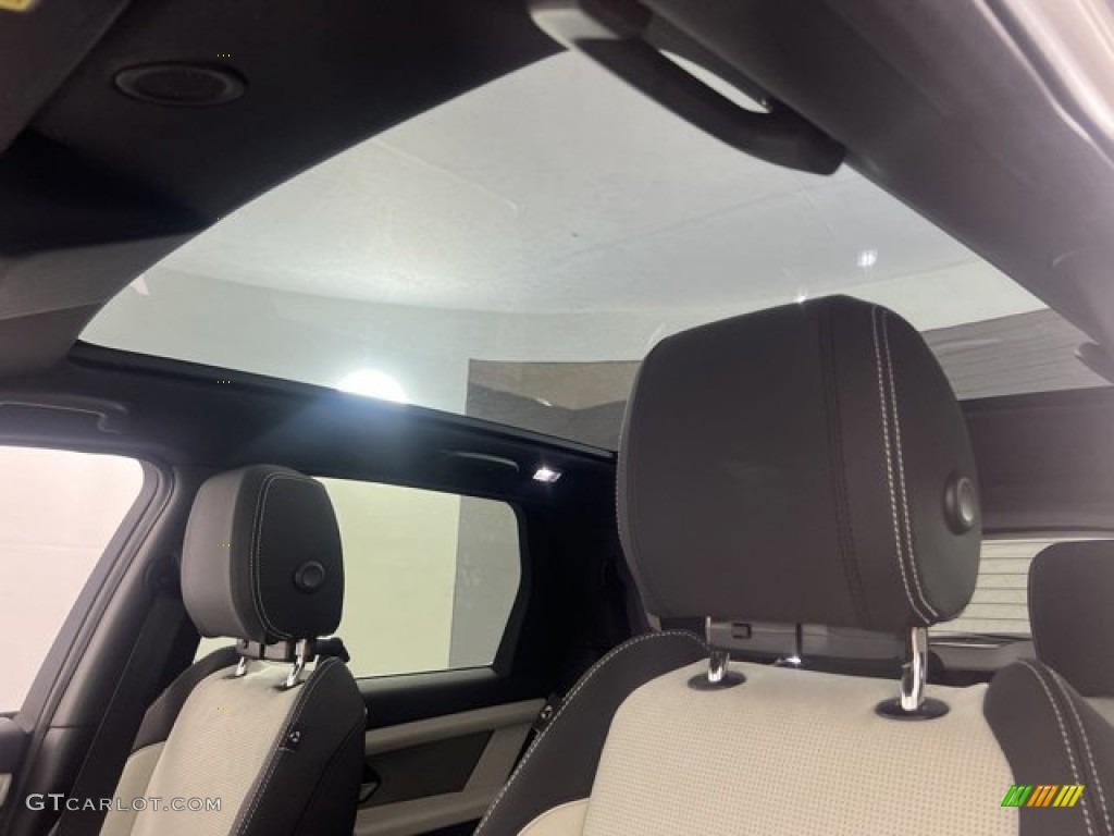 2023 Land Rover Discovery Sport S R-Dynamic Sunroof Photos