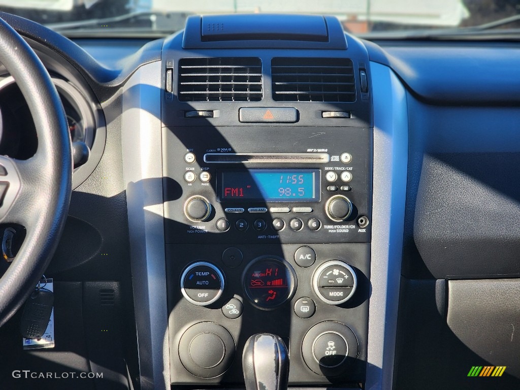 2012 Suzuki Grand Vitara Premium Controls Photos