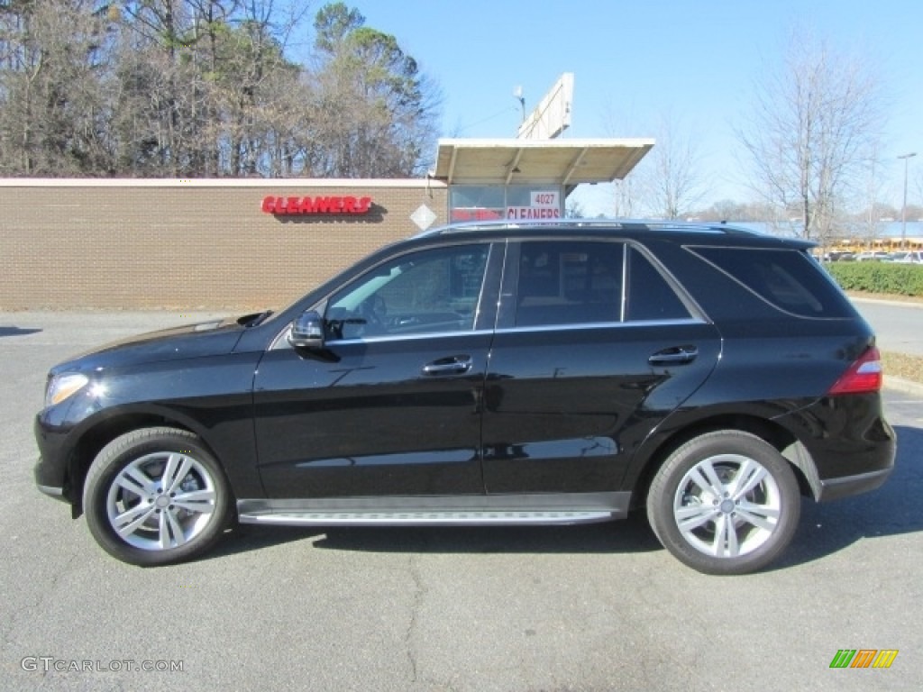 2014 ML 350 4Matic - Black / Black photo #7