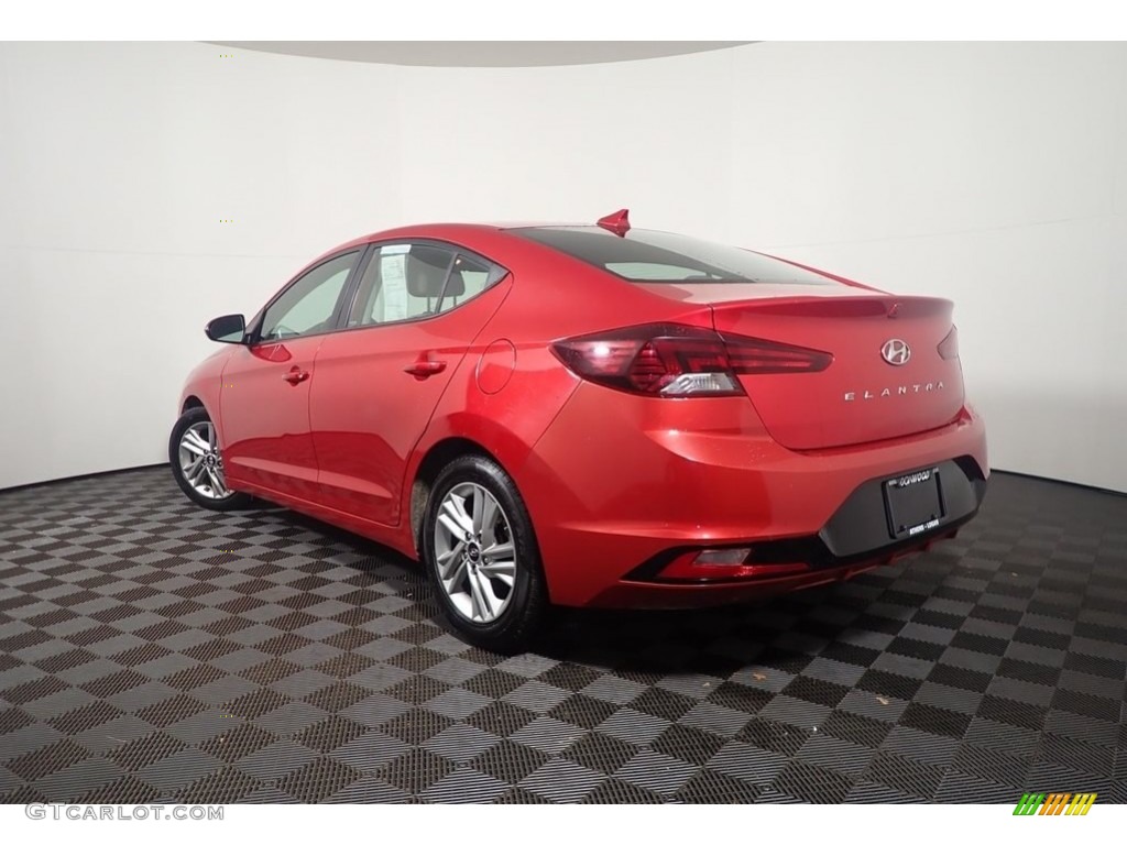 2020 Elantra SEL - Scarlet Red Pearl / Gray photo #11