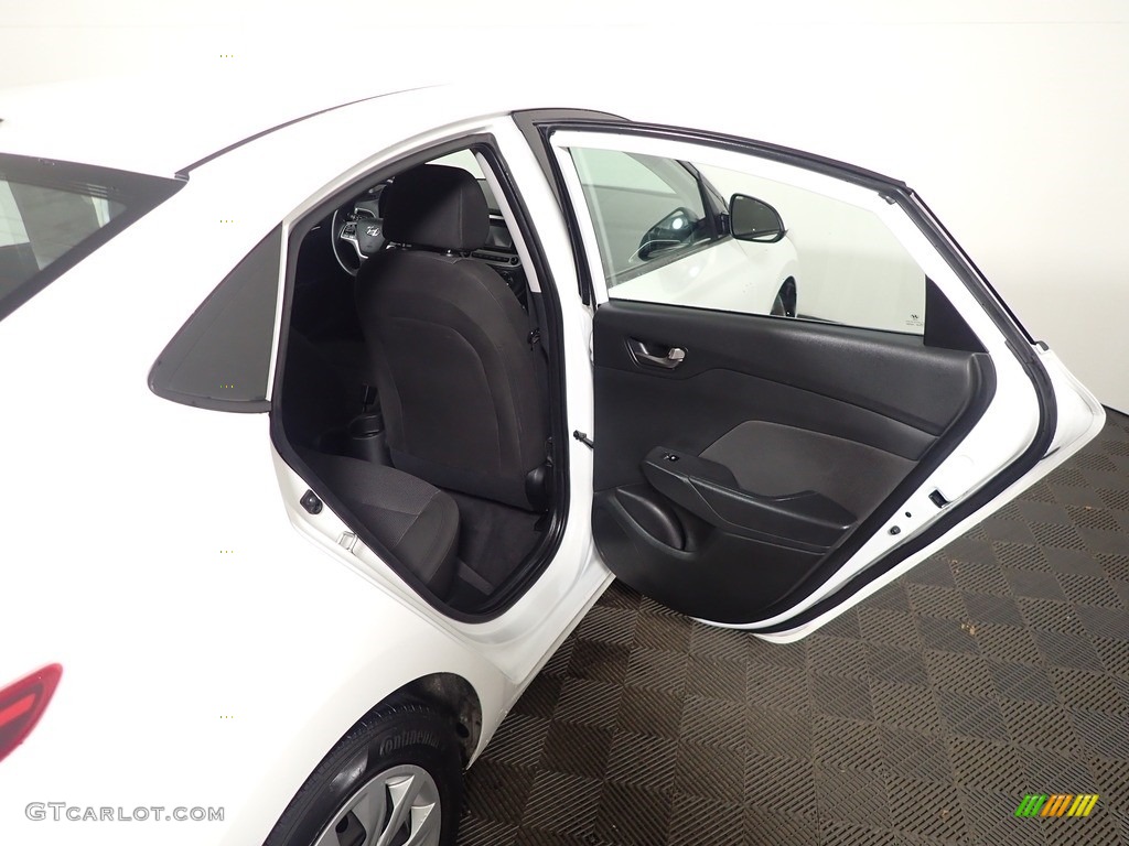 2020 Accent SE - Frost White Pearl / Black photo #33