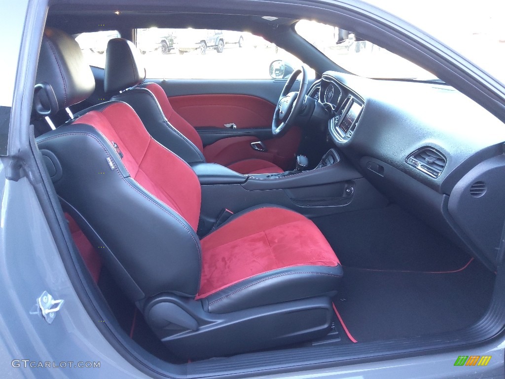 2019 Challenger R/T Scat Pack - Destroyer Gray / Ruby Red/Black photo #14