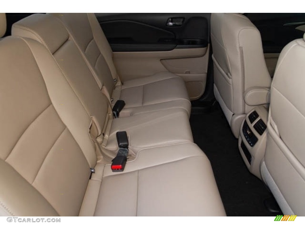 2022 Honda Pilot EX-L Rear Seat Photo #145377586