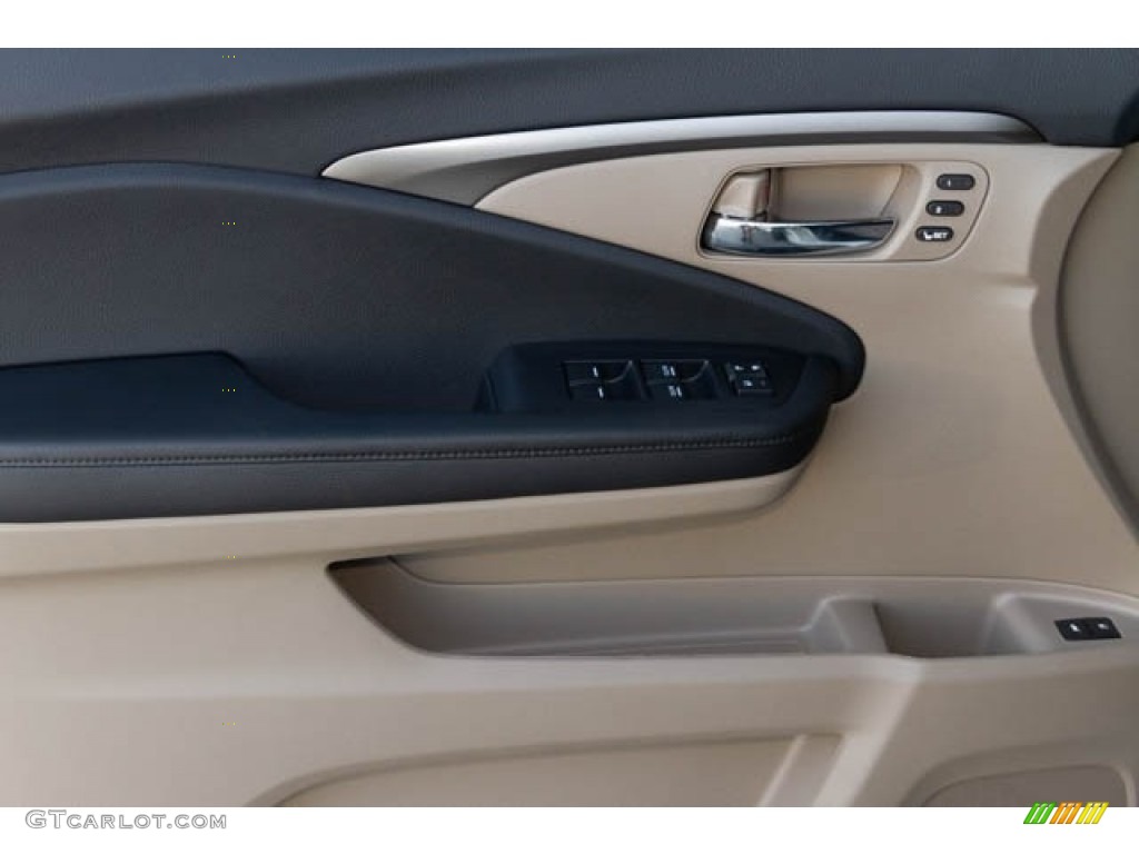2022 Honda Pilot EX-L Beige Door Panel Photo #145377685