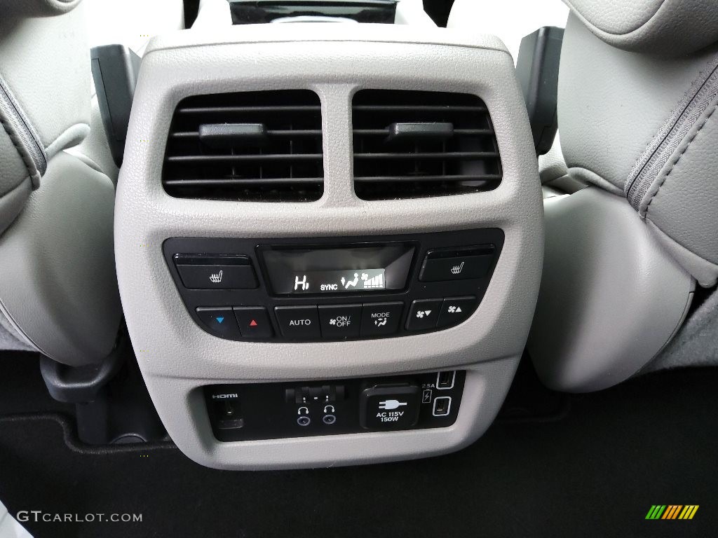 2020 Honda Pilot Elite AWD Controls Photo #145381123
