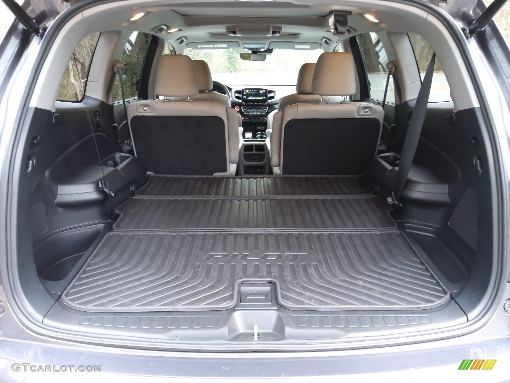 2020 Honda Pilot Elite AWD Trunk Photo #145381216