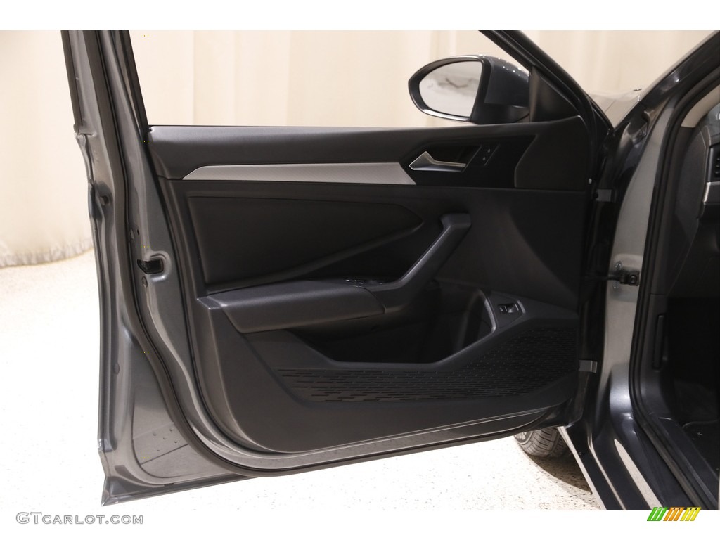 2019 Jetta SE - Platinum Gray Metallic / Titan Black photo #4