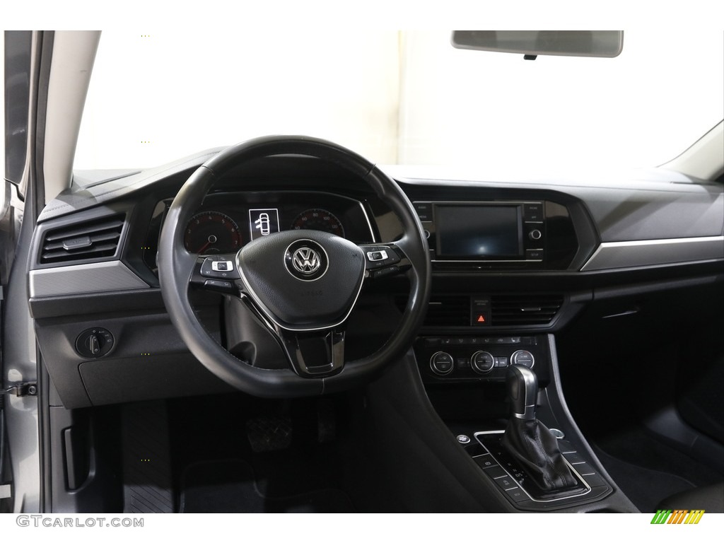 2019 Jetta SE - Platinum Gray Metallic / Titan Black photo #6
