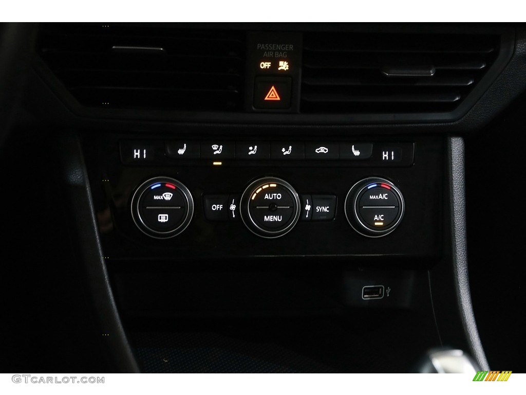 2019 Jetta SE - Platinum Gray Metallic / Titan Black photo #13