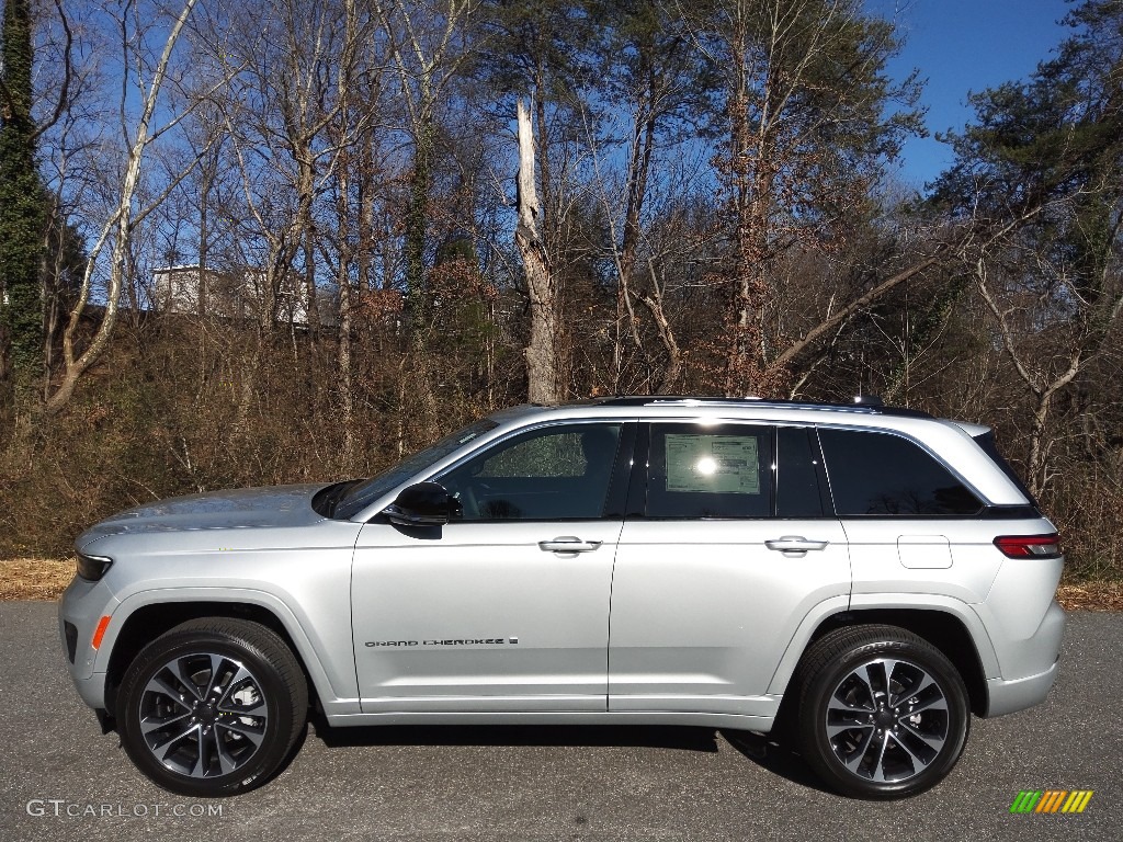 Silver Zynith 2023 Jeep Grand Cherokee Overland 4x4 Exterior Photo #145384376