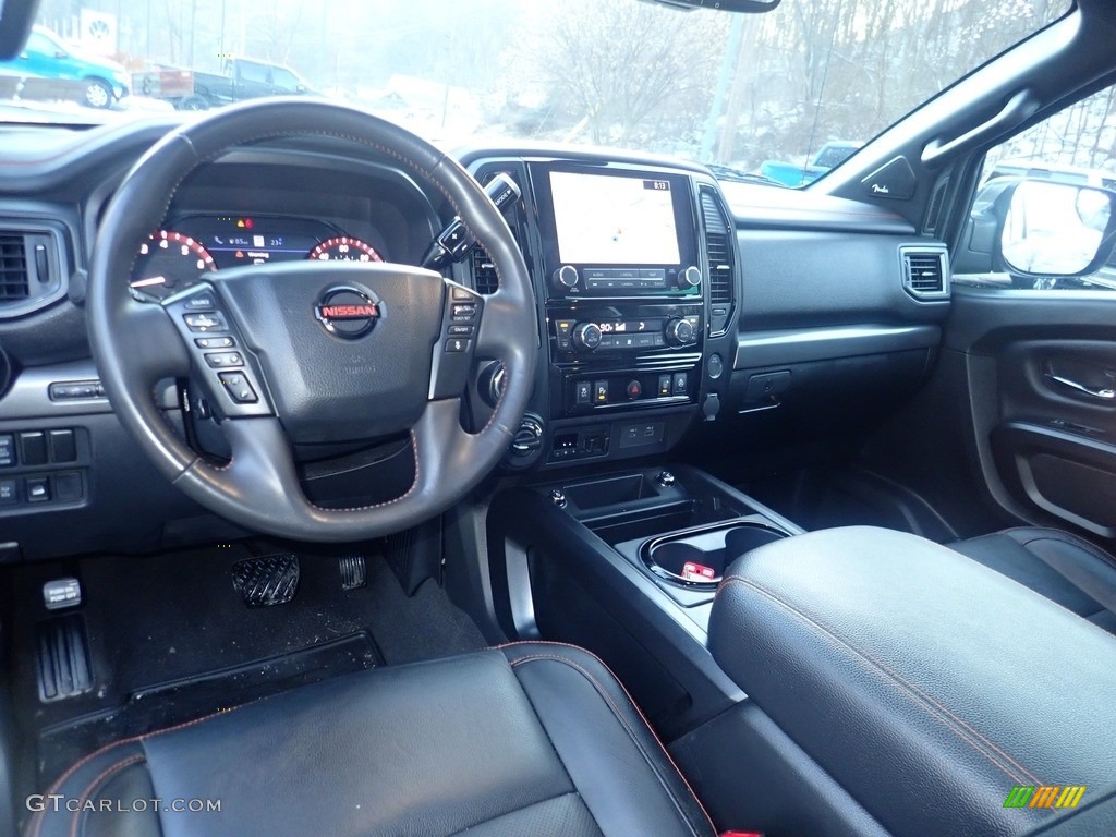 Charcoal Interior 2021 Nissan Titan Pro-4X Crew Cab 4x4 Photo #145387884