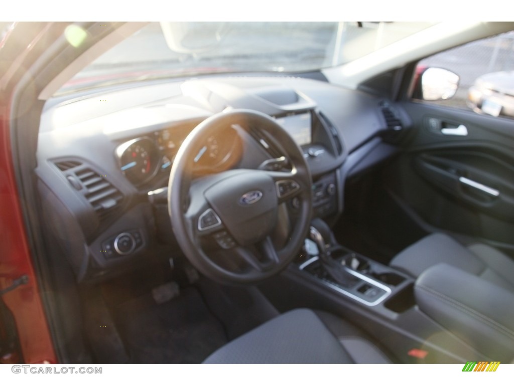 2019 Escape SE 4WD - Ruby Red / Chromite Gray/Charcoal Black photo #10
