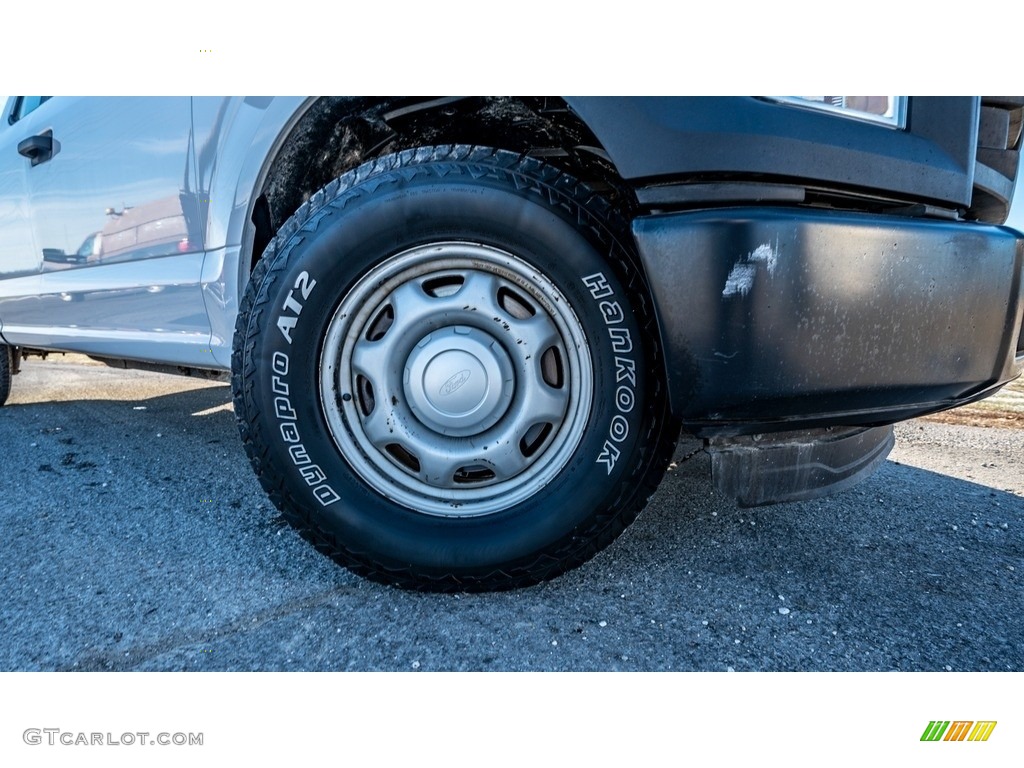 2016 F150 XLT SuperCab - Oxford White / Medium Earth Gray photo #2