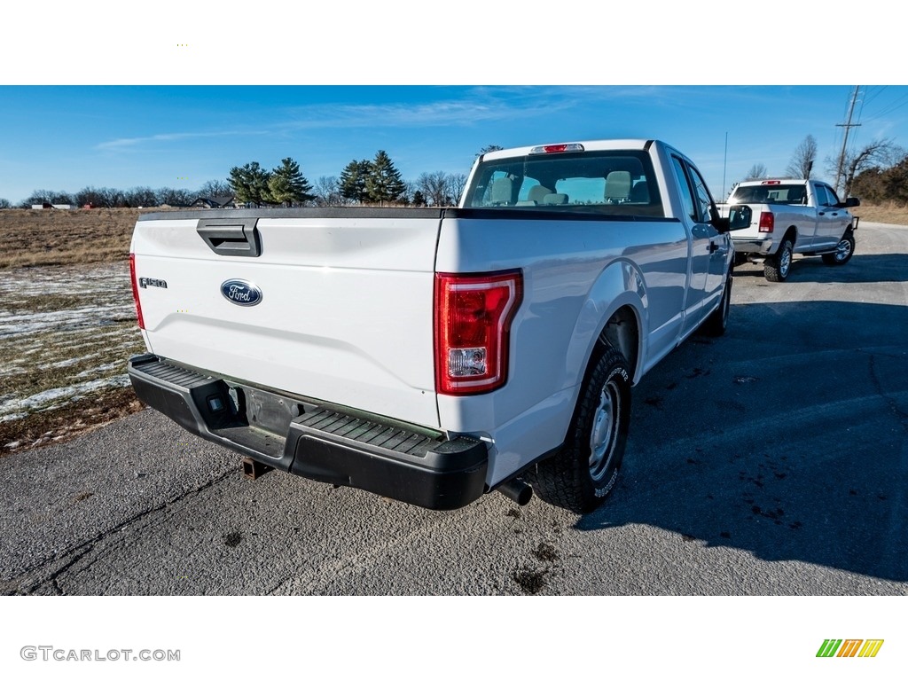 2016 F150 XLT SuperCab - Oxford White / Medium Earth Gray photo #4