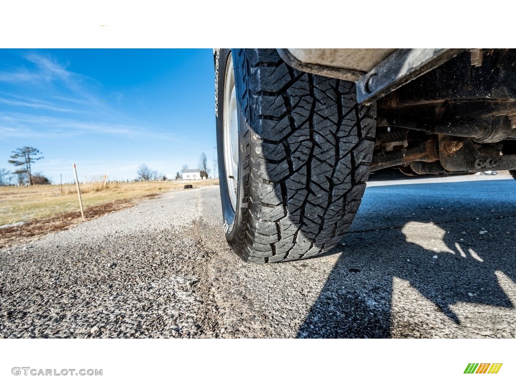 2016 F150 XLT SuperCab - Oxford White / Medium Earth Gray photo #15