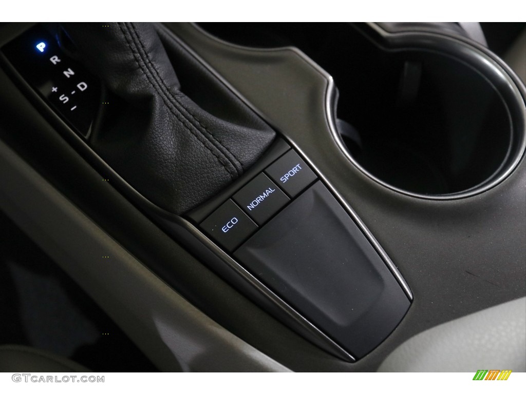 2022 Camry SE - Celestial Silver Metallic / Ash photo #13