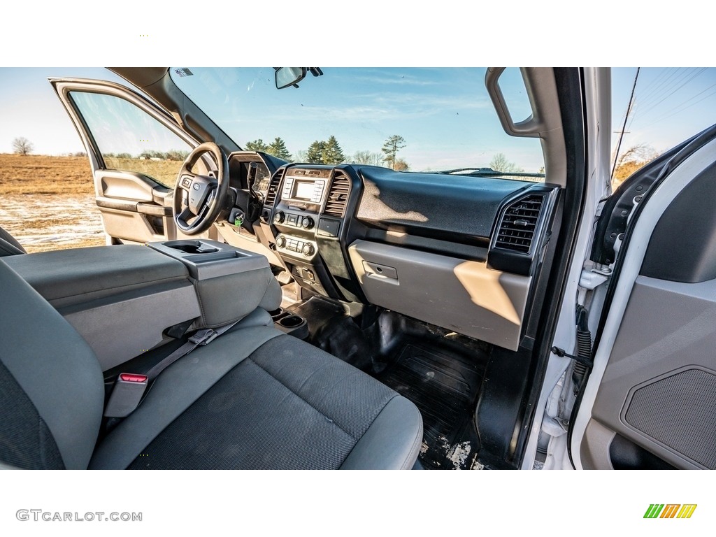 2016 F150 XLT SuperCab - Oxford White / Medium Earth Gray photo #21