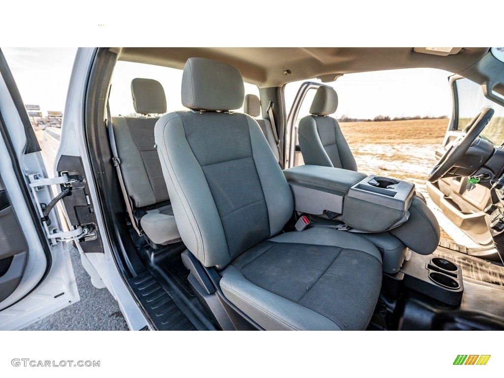 2016 F150 XLT SuperCab - Oxford White / Medium Earth Gray photo #23