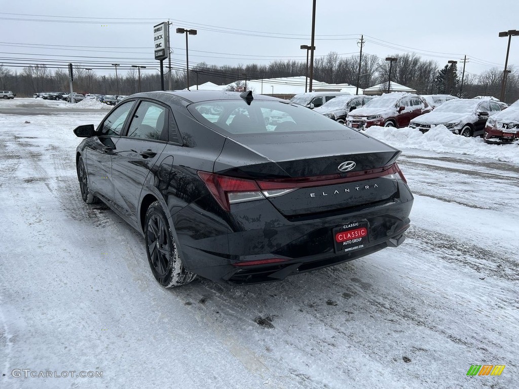 2021 Elantra SEL - Phantom Black / Black photo #2