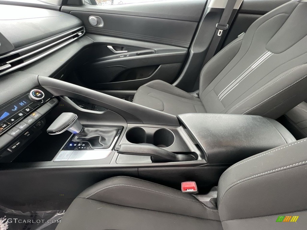 2021 Elantra SEL - Phantom Black / Black photo #16
