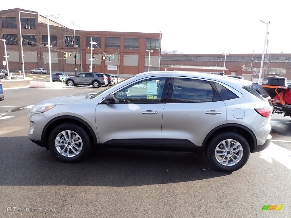 Iconic Silver 2022 Ford Escape SE 4WD Exterior Photo #145390393