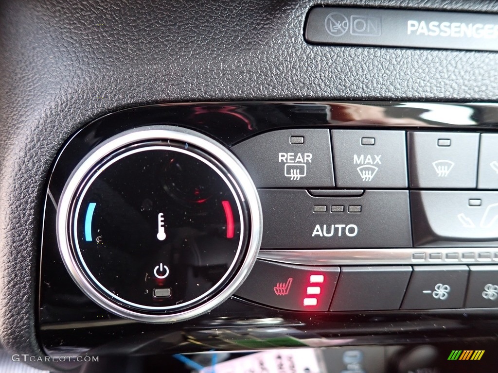 2022 Ford Escape SE 4WD Controls Photos