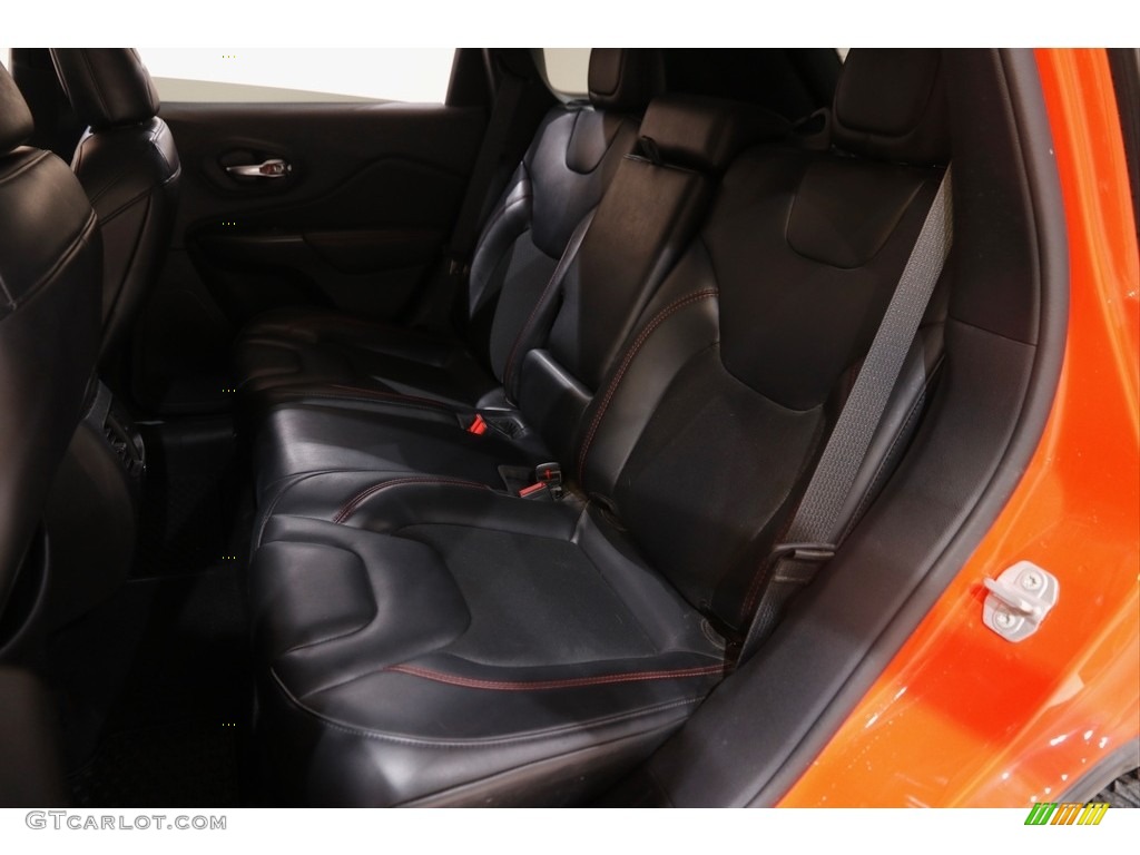 2021 Cherokee Traihawk 4x4 - Spitfire Orange / Black photo #19