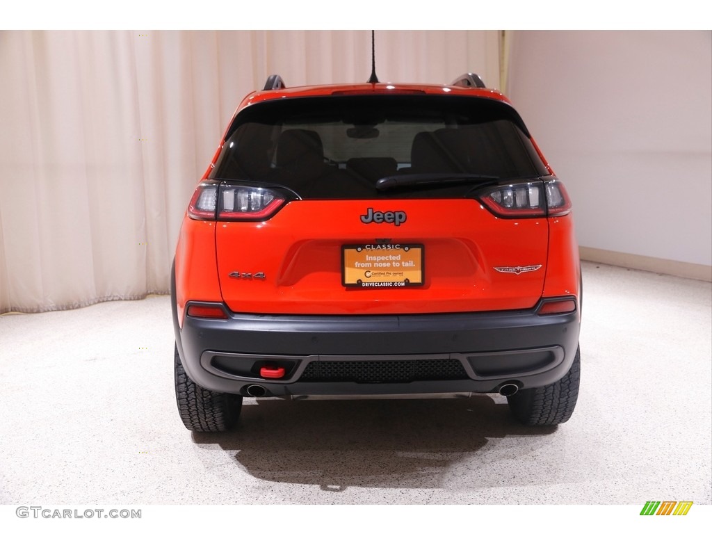 2021 Cherokee Traihawk 4x4 - Spitfire Orange / Black photo #20