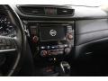 2018 Nissan Rogue SV Controls