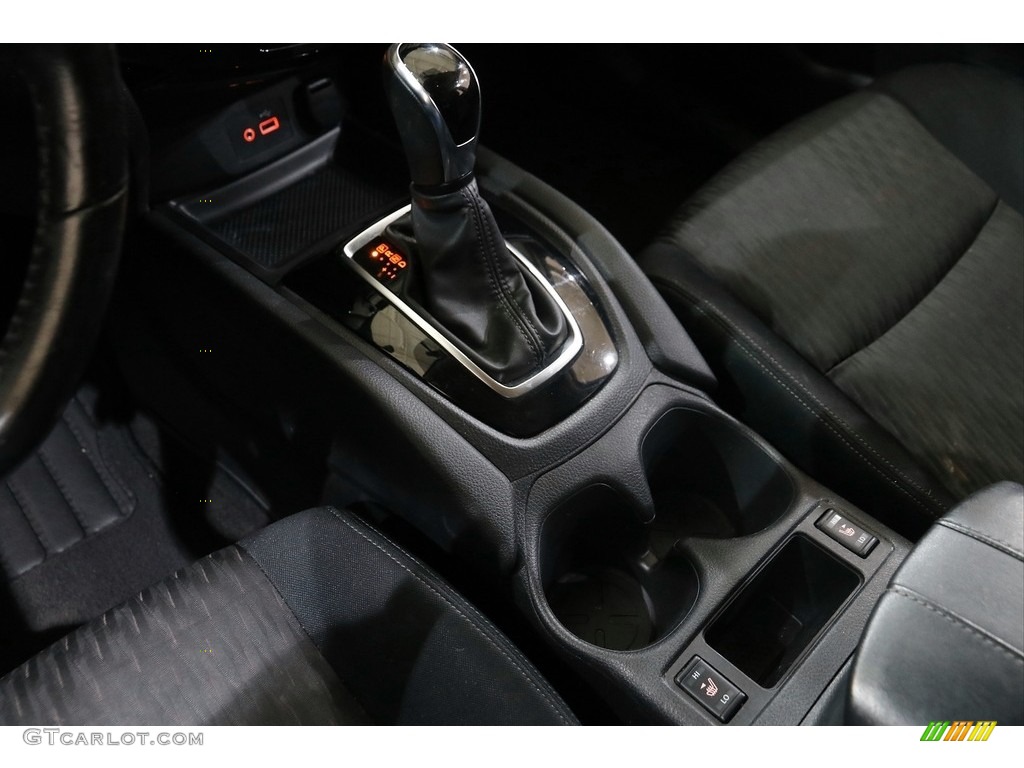 2018 Nissan Rogue SV Transmission Photos