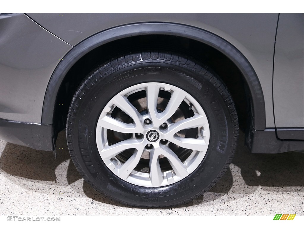 2018 Nissan Rogue SV Wheel Photo #145393081